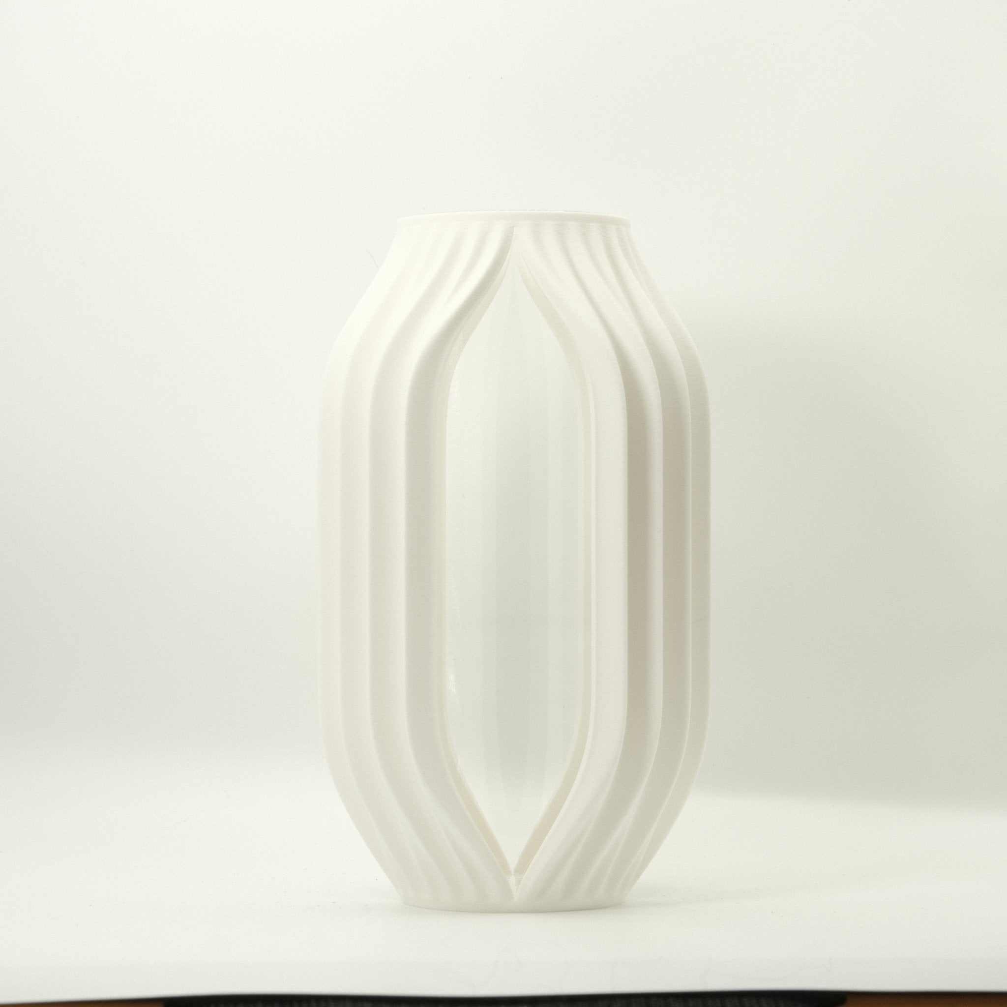 Orbit Vase with glass insert - Zoventi