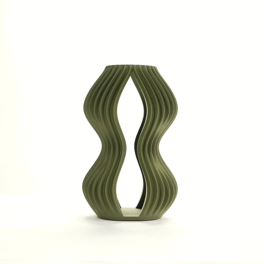Serene Wavy Vase - Zoventi